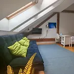 Apartma Mabo - *