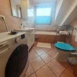 Apartma Mabo -