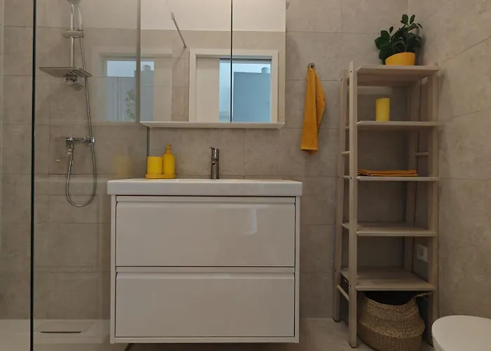 Διαμέρισμα Mabo - *